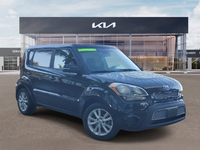 Used 2013 Kia Soul + w/ Audio Pkg FWD image 1