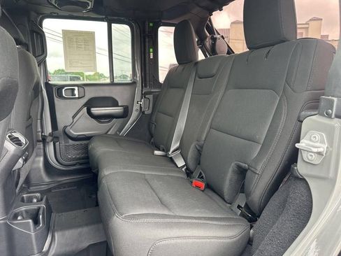 Used 2021 Jeep Wrangler Unlimited Sport AWD/4WD image 18