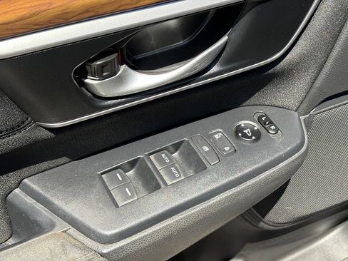 Used 2019 Honda CR-V EX image 41