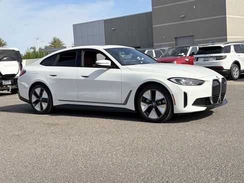 Used 2023 BMW i4 eDrive35 w/ Premium Package RWD image 4