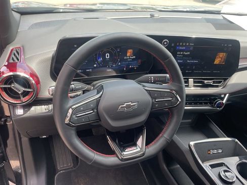 Used 2025 Chevrolet Equinox RS w/ Safety and Technology Package AWD/4WD image 40