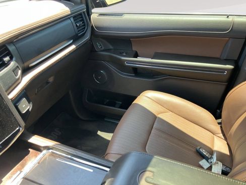 Used 2023 Ford Expedition Max King Ranch RWD image 18