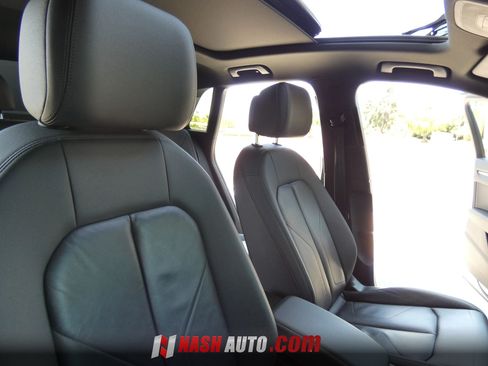 Used 2020 Audi Q3 2.0T Premium AWD/4WD image 31