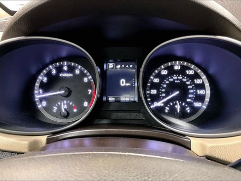 Used 2017 Hyundai Santa Fe Sport FWD image 26