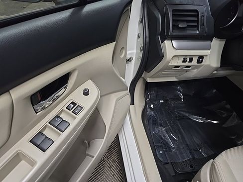 Used 2014 Subaru Crosstrek 2.0i Premium image 26