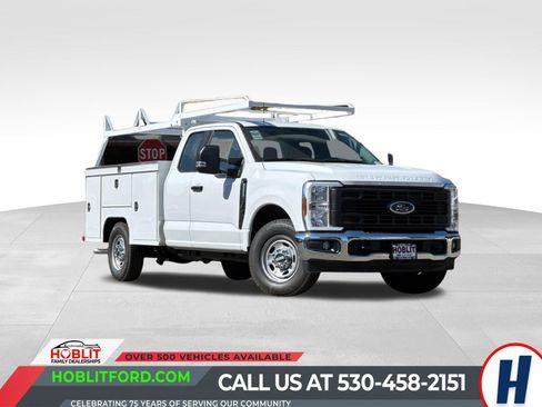 New 2025 Ford F250 XL w/ XL Chrome Package image 1