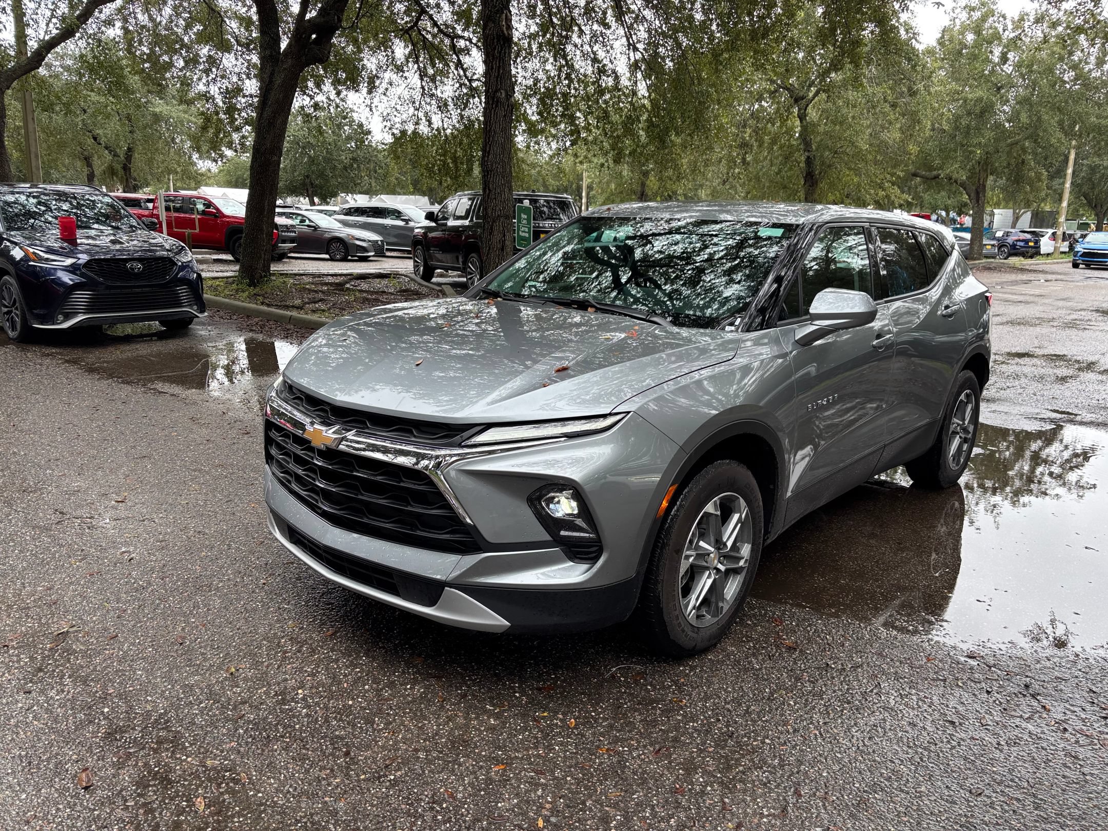 Used 2026 Chevrolet Blazer LT FWD image 9