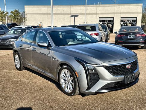 Used 2025 Cadillac CT5 Premium Luxury image 11