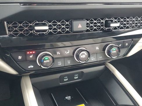 Used 2023 Honda Accord Touring image 24