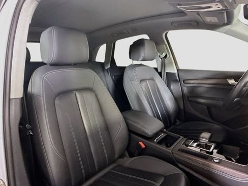 Used 2021 Audi Q5 2.0T Premium Plus w/ Premium Plus Package AWD/4WD image 16
