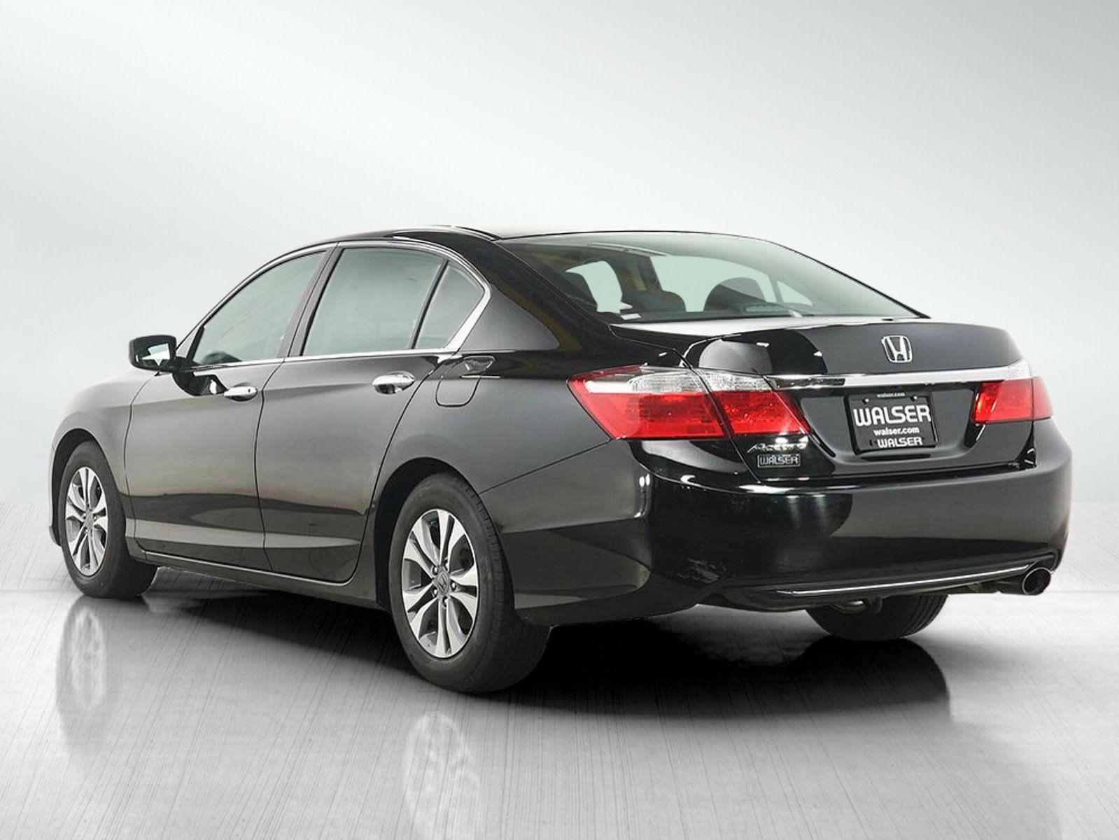 Used 2015 Honda Accord LX image 3
