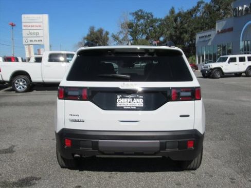 New 2026 Jeep Cherokee Overland w/ Trailer Tow Group image 5