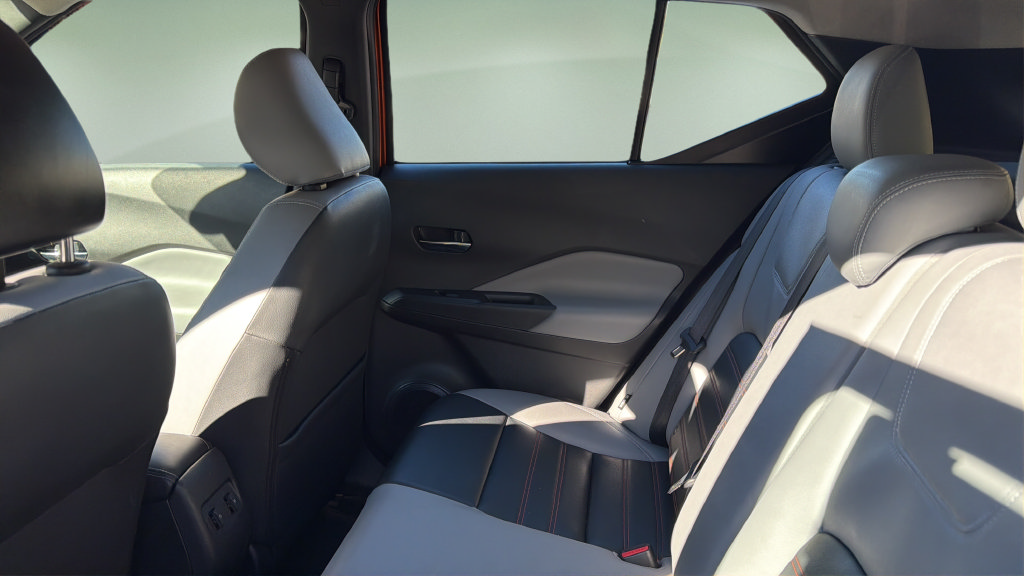 Used 2023 Nissan Kicks SR w/ SR Premium Package FWD image 17