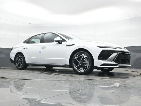 New 2026 Hyundai Sonata SEL FWD image 24