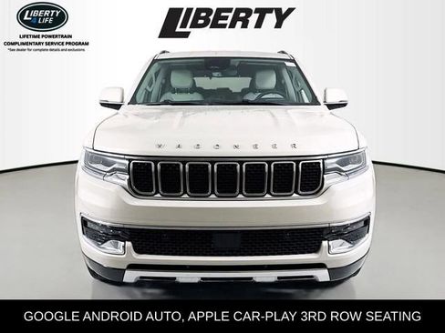 Used 2022 Jeep Wagoneer Series III image 2
