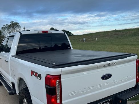 Used 2024 Ford F250 Lariat w/ Chrome Package image 13