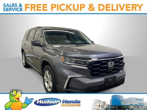 Used 2023 Honda Pilot LX image 1