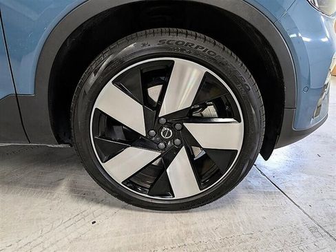 Used 2023 Volvo C40 P8 Recharge Ultimate AWD/4WD image 12