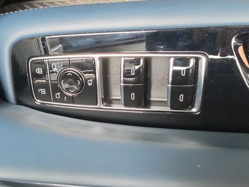 Used 2025 Cadillac Escalade IQ Luxury 2 w/ LPO, Premium Carpet Package AWD/4WD image 18