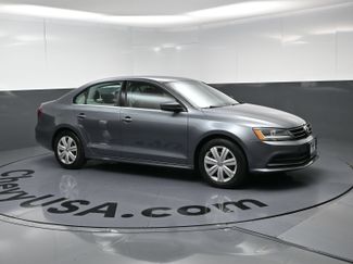 Used 2017 Volkswagen Jetta S w/ Jetta S Cold Weather Package FWD video 2