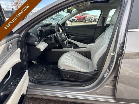 Certified 2024 Hyundai Elantra Limited image 34