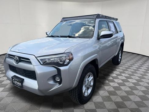 Used 2022 Toyota 4Runner SR5 AWD/4WD image 3