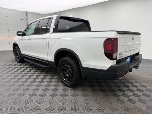 Used 2025 Honda Ridgeline Sport+ image 13
