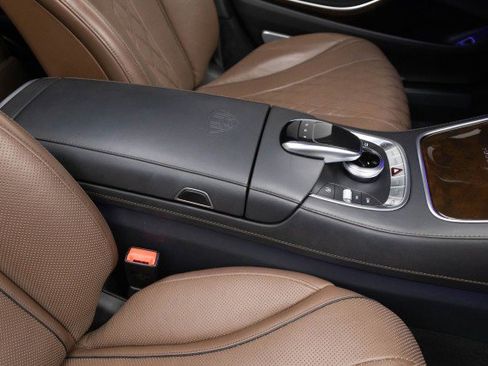 Used 2016 Mercedes-Benz Maybach S 600 image 30