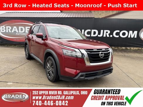 Used 2022 Nissan Pathfinder SV w/ SV Premium Package image 1