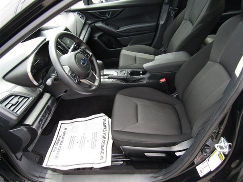 Used 2018 Subaru Impreza 2.0i Premium w/ Eyesight & BSD & Rcta AWD/4WD image 12