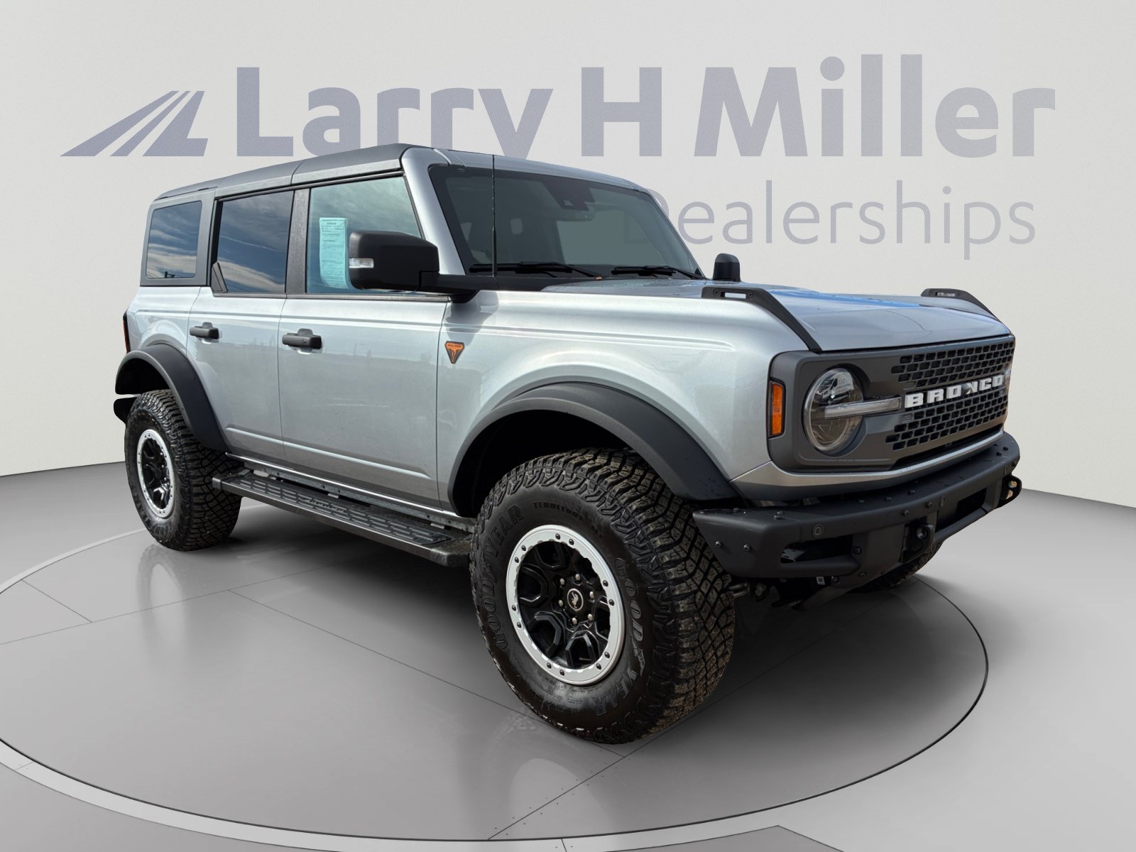 Used 2024 Ford Bronco Badlands AWD/4WD image 7