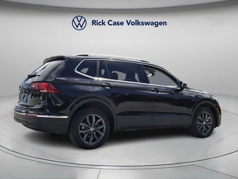 Certified 2023 Volkswagen Tiguan SE image 7