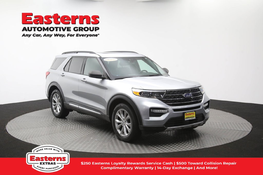 Used 2020 Ford Explorer XLT w/ Equipment Group 202A AWD/4WD image 50