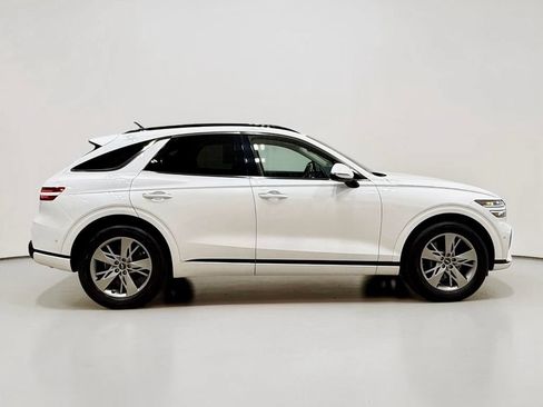 Used 2023 Genesis GV70 3.5T Sport w/ Sport Advanced Package AWD/4WD image 13