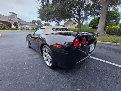 Used 2006 Chevrolet Corvette Convertible w/ Preferred Equipment Group image 20