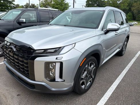 Used 2024 Hyundai Palisade SEL FWD image 1