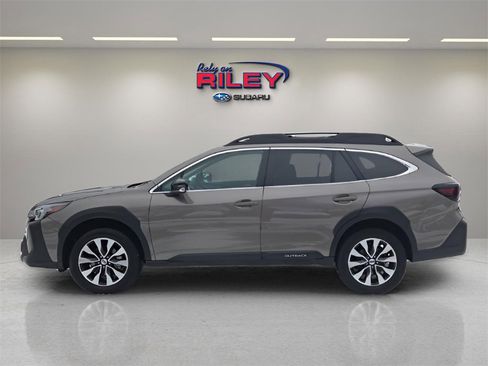 Certified 2023 Subaru Outback Limited image 2