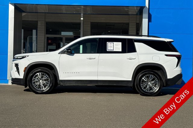 Used 2025 Chevrolet Traverse LT AWD/4WD image 10
