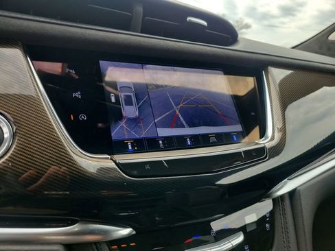 New 2025 Cadillac XT6 Sport w/ Platinum Package AWD/4WD image 14