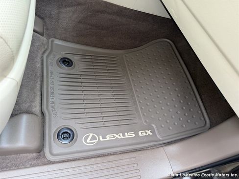 Used 2018 Lexus GX 460 Premium w/ Premium Package AWD/4WD image 68