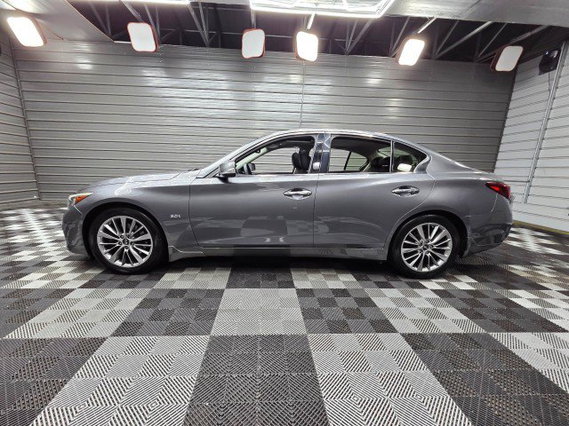 Used 2018 INFINITI Q50 Luxe w/ Cargo Package (L95) AWD/4WD image 9