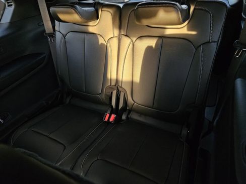New 2026 Jeep Grand Cherokee L Limited w/ Luxury Tech Group II RWD image 13