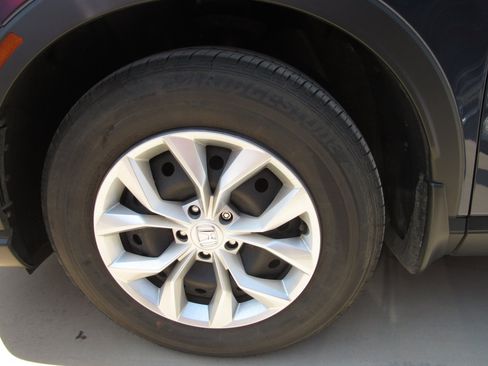 Used 2025 Honda CR-V LX image 5