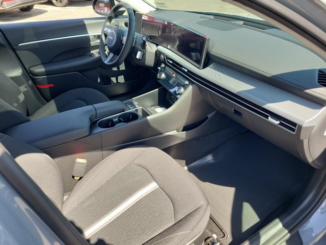 New 2026 Hyundai Sonata SEL FWD image 21