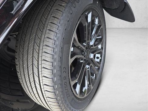 New 2026 Land Rover Defender 110 OCTA image 30