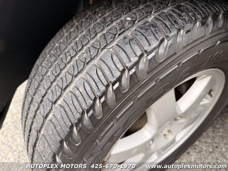 Used 2008 Jeep Grand Cherokee Laredo AWD/4WD image 19