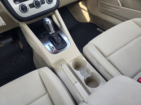 Used 2014 Volkswagen Eos Komfort image 16