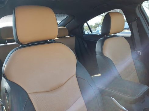 Used 2017 Chevrolet Volt Premier w/ Driver Confidence II Package image 17