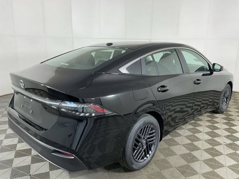 New 2026 Nissan Sentra SV w/ SV Convenience Package FWD image 7