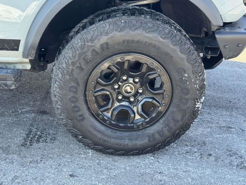 Used 2022 Ford Bronco Wildtrak AWD/4WD image 5